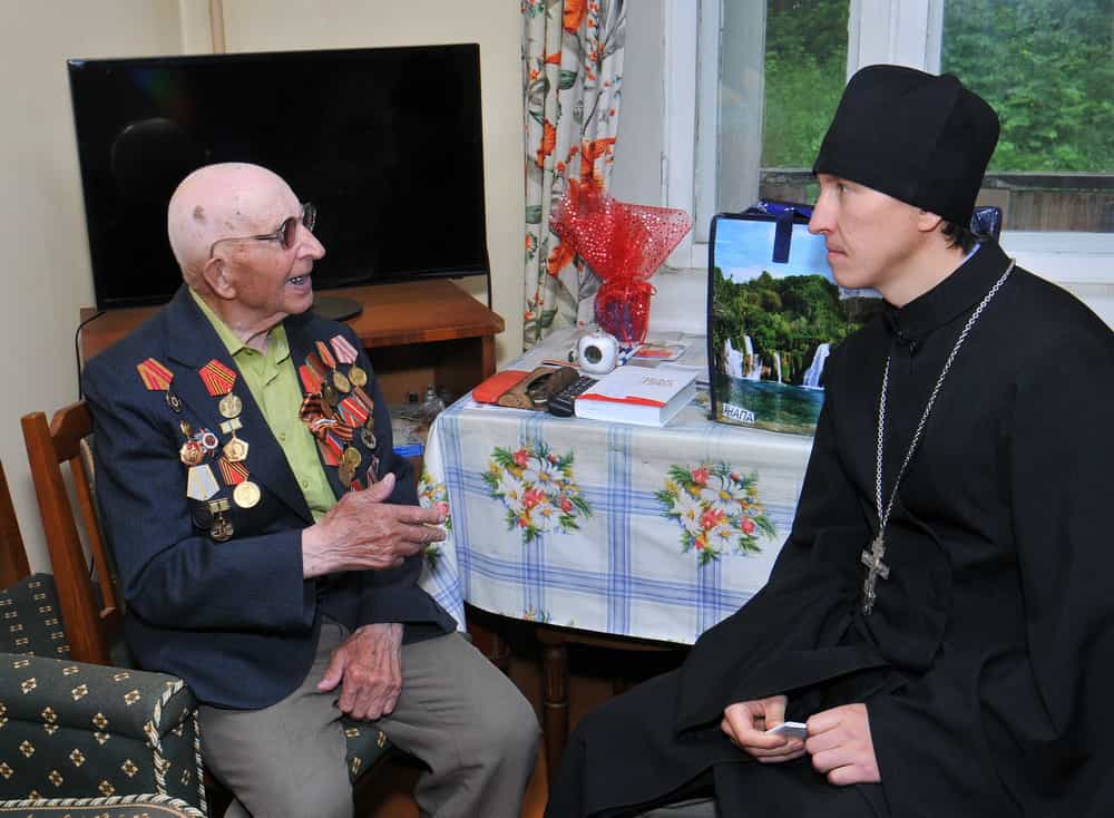 «Нам все время внушали, что Бога нет. А это не так»