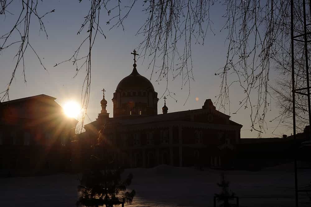В неделю о Страшном Суде митрополит Вятский и Слободской Марк совершил Литургию в Христорождественском женском монастыре города Слободского и возглавил хиротонию диакона Михаила Красовского во пресвитеры