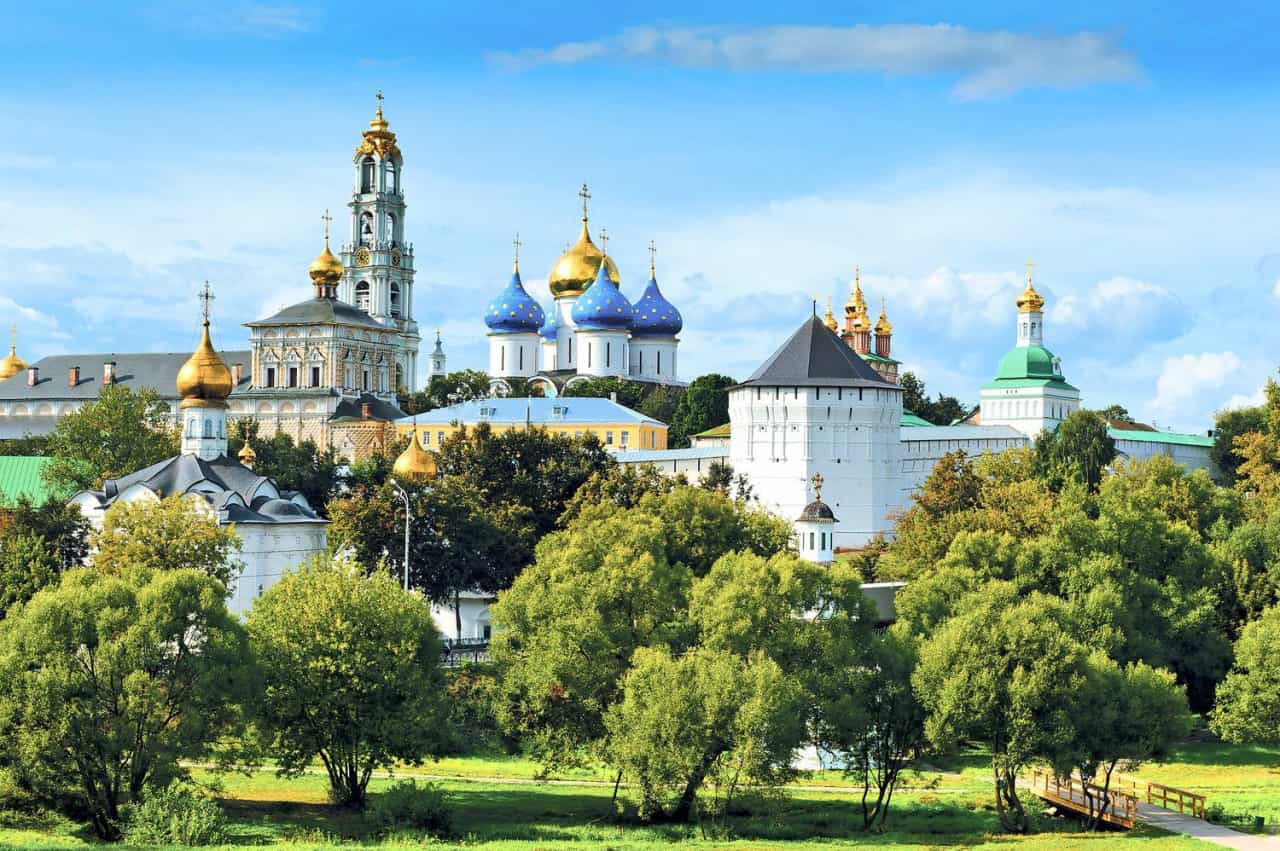 Паломники завершили путешествие в Троице-Сергиевой Лавре