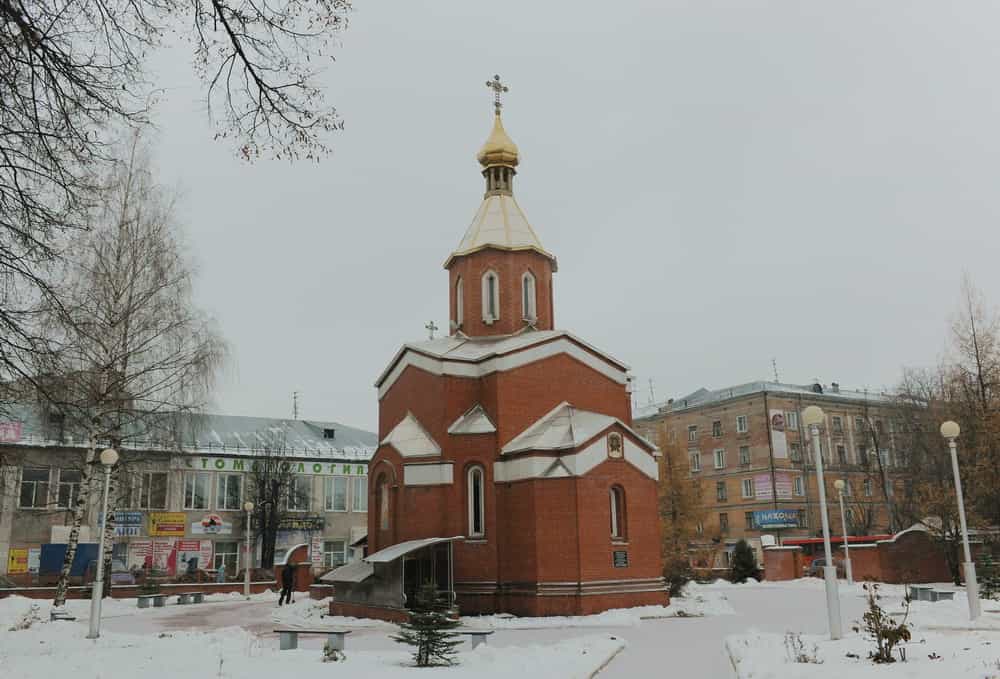 В День памяти преподобного Варлаама Хутынского митрополит Вятский и Слободской Марк совершил Литургию в Ильинском храме г. Кирова