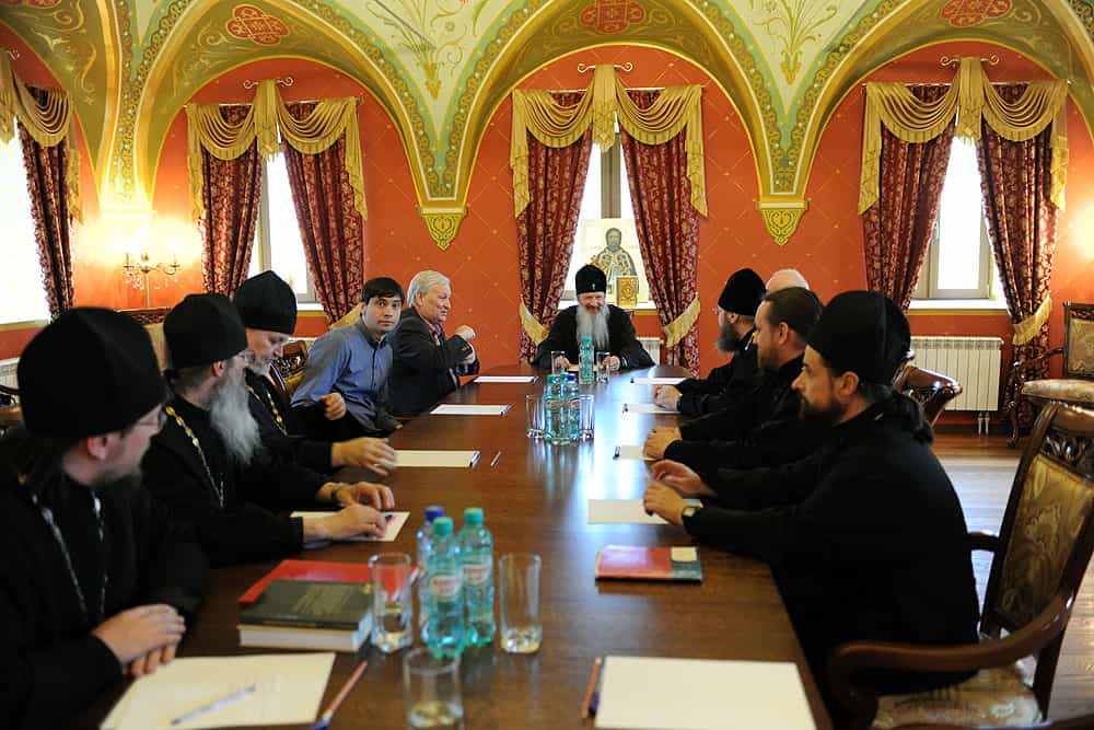 Состоялась встреча митрополита Вятского и Слободского Марка с делегацией Общества развития русского исторического просвещения «Двуглавый Орел»