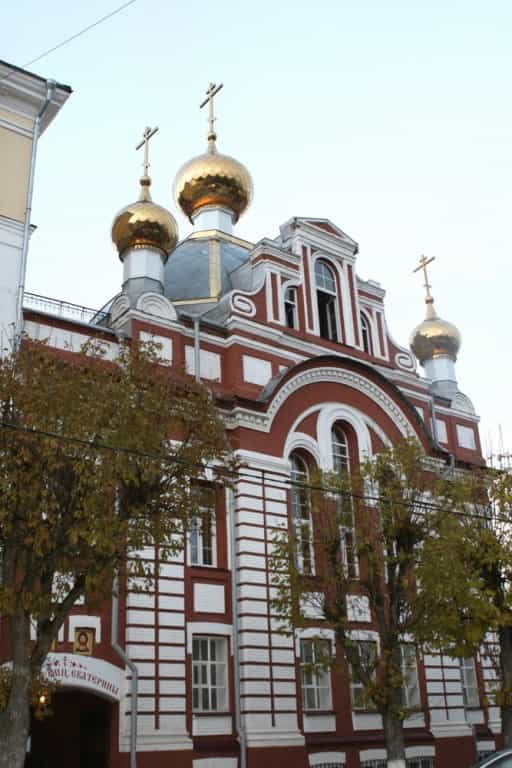 Митрополит Марк возглавил Всенощное бдение в храме в честь святой великомученицы Екатерины города Кирова