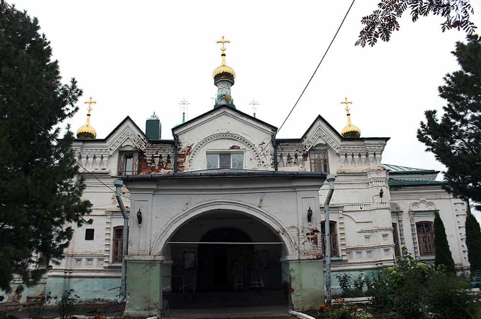 Праздник Воздвижения Честного и Животворящего Креста Господня в Екатерининском кафедральном соборе города Слободского