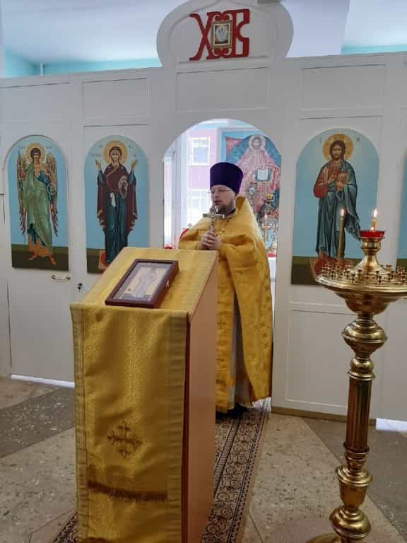 4 марта в храме в честь святителя Луки, архиепископа Крымского и Симферопольского при Кировской областной клинической больнице состоялась Божественная Литургия