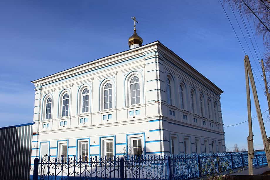 Митрополит Марк совершил архипастырский визит в Кстининское благочиние