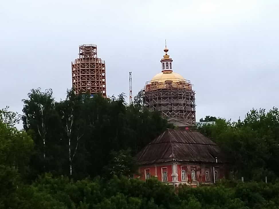 Состоится поднятие креста и шпиля на колокольню Спасского собора города Кирова