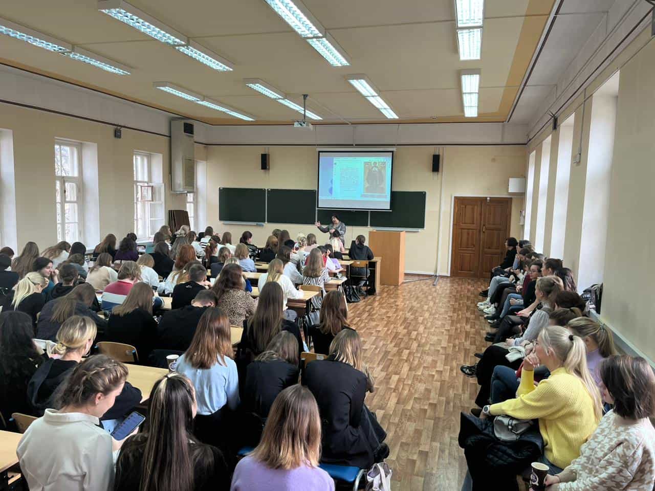 Лекция в ВятГУ, посвященная теме: «Житие святого благоверного князя Александра Невского: новые исследования»