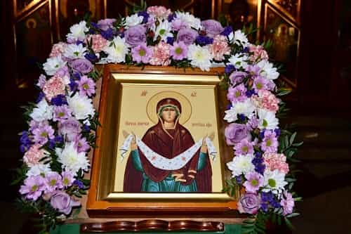 В храмах Вятской Епархии состоялись праздничные богослужения в честь праздника Покров Пресвятой Владычицы нашей Богородицы и Приснодевы Марии