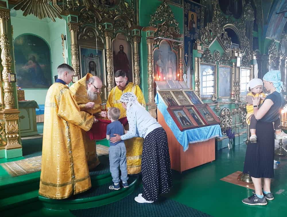 В праздник Тихвинской иконы Божией Матери состоялась поездка по святым местам Яранской епархии