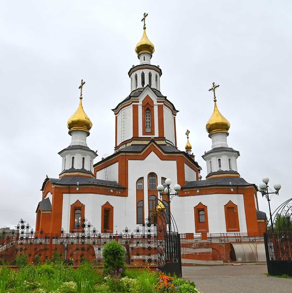 Торжественные богослужения в церкви Веры, Надежды, Любови и матери их Софии города Кирова