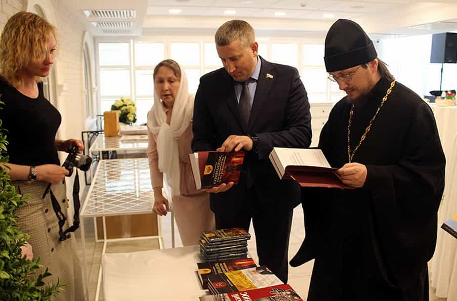 Митрополит Марк принял участие в открытии Вятского регионального отделения Общества развития русского исторического просвещения «Двуглавый орел»