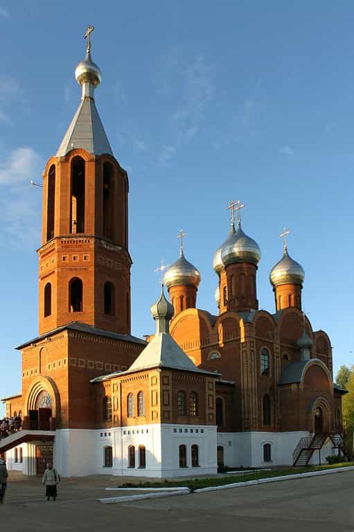 Митрополит Вятский и Слободской Марк возглавил всенощное бдение в Всехсвятском соборе г. Кирово-Чепецк