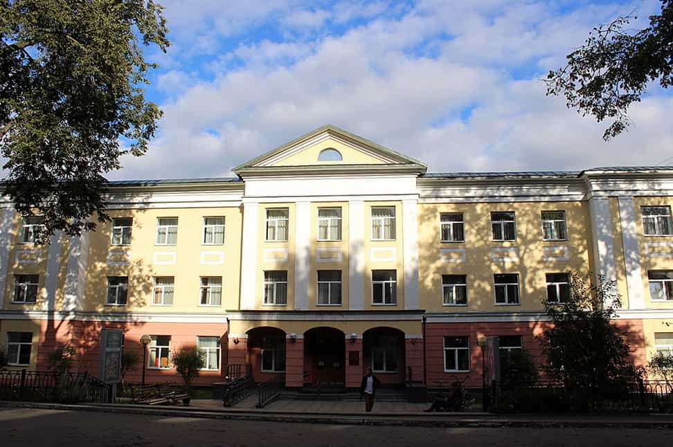 Митрополит Марк принял участие в презентации книг, посвященных подвигу защитников Отечества в годы Великой Отечественной войны