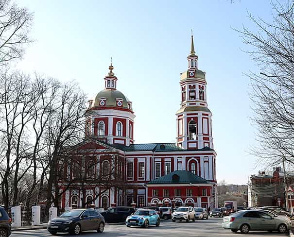 Царские Часы в Спасском соборе в Великую пятницу