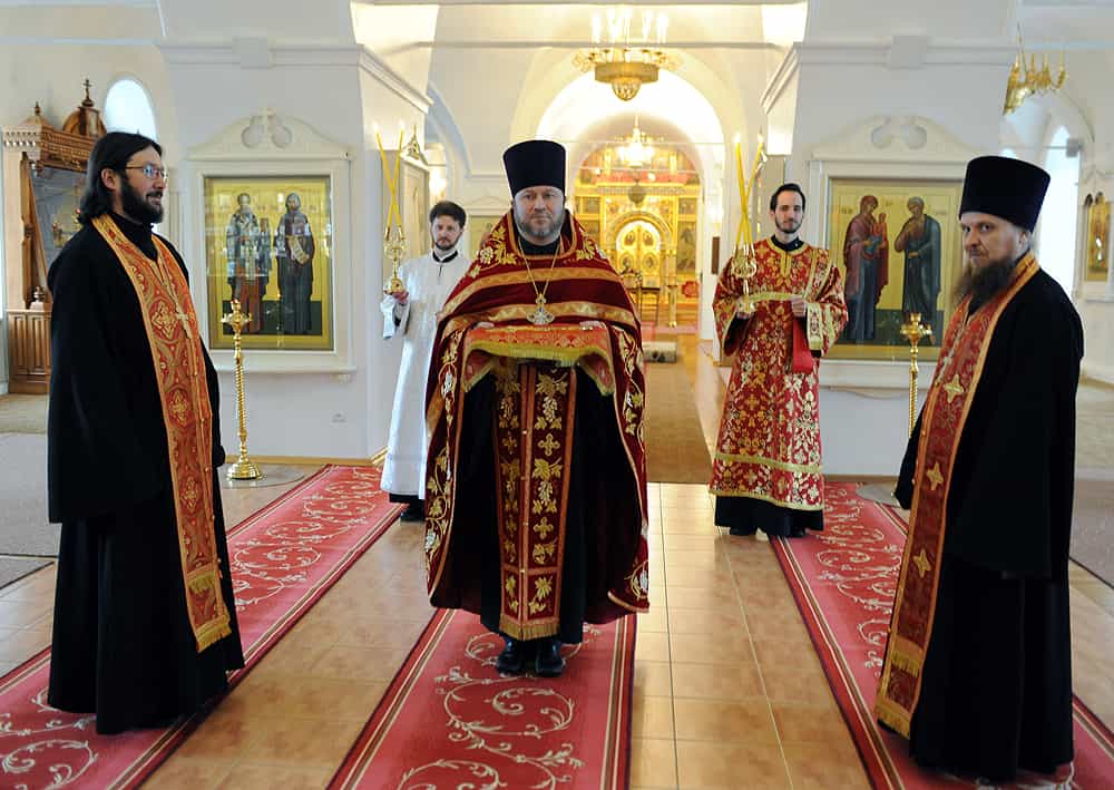 Митрополит Вятский и Слободской Марк возглавил торжества в честь памяти священноисповедника Виктора (Островидова) в Преображенском женском монастыре