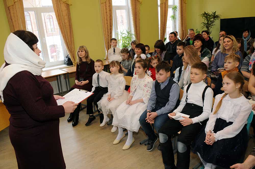 Конкурс чтецов духовной поэзии открыл цикл мероприятий, посвященных Дню православной книги в Кирово-Чепецке