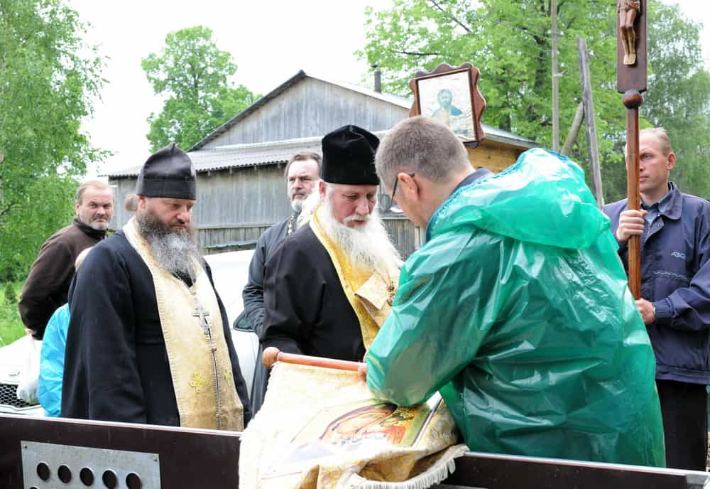 В Орловском благочинии Вятской епархии состоялся крестный ход с иконой Спаса Нерукотворного