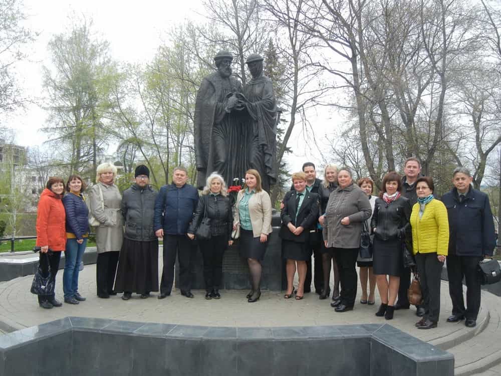 Представители службы судебных приставов посетили святыни Вятской Епархии