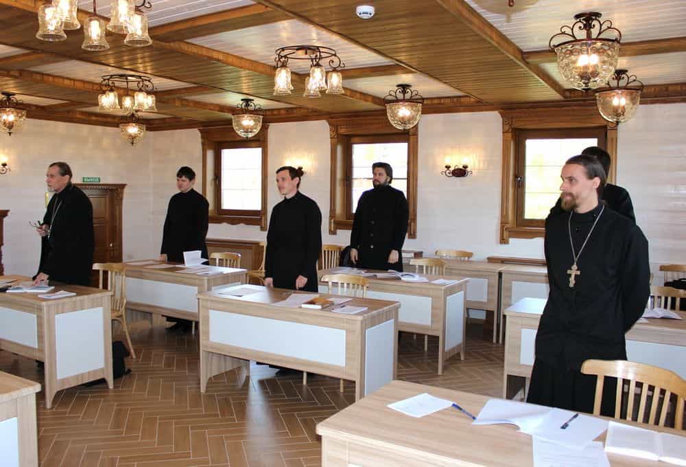 Вятское Духовное училище приглашает абитуриентов