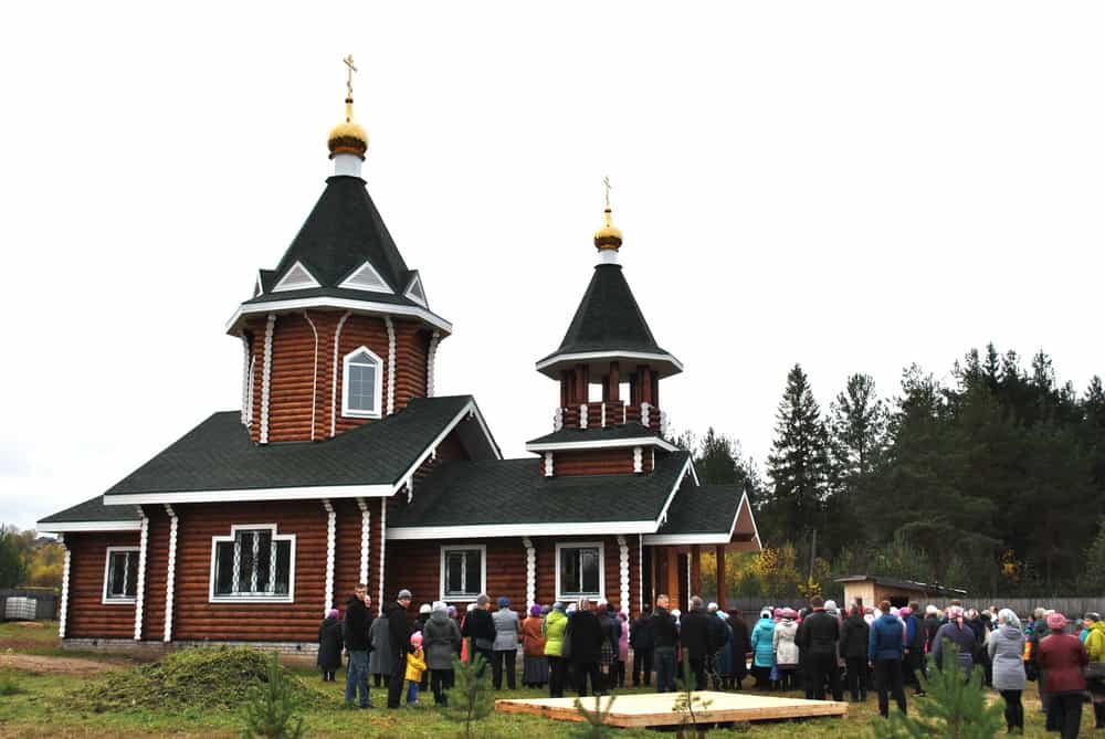 В поселке Демьяново освящен храм в честь преподобного Сергия Радонежского