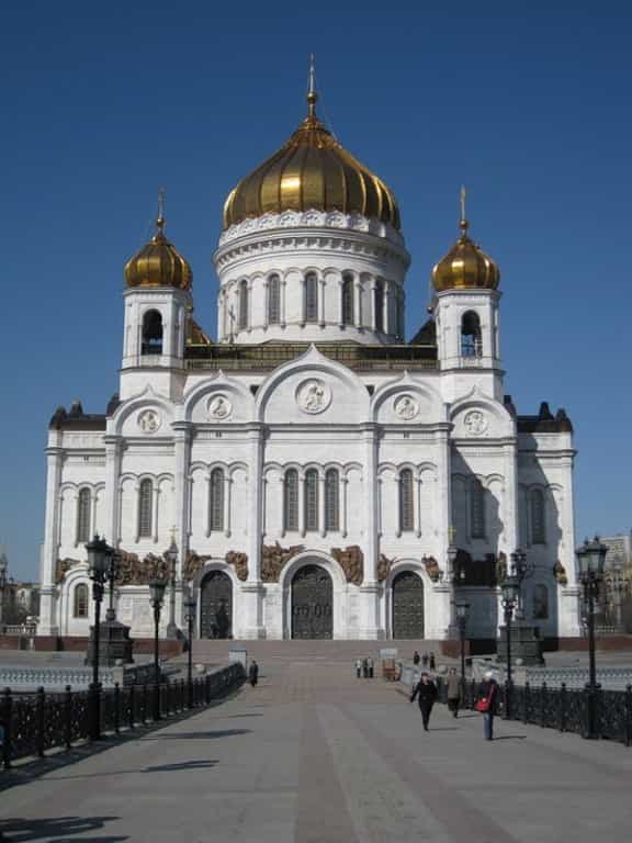 Прихожане храмов Кукарского благочиния совершили паломничество в Москву – к частице мощей святителя Николая