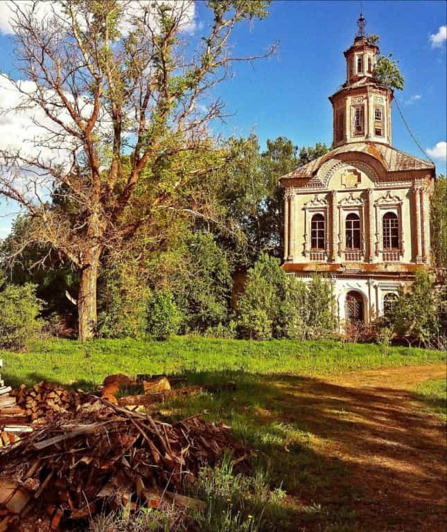 В селе Раменье Нижнеивкинского городского поселения состоялись первые молебны