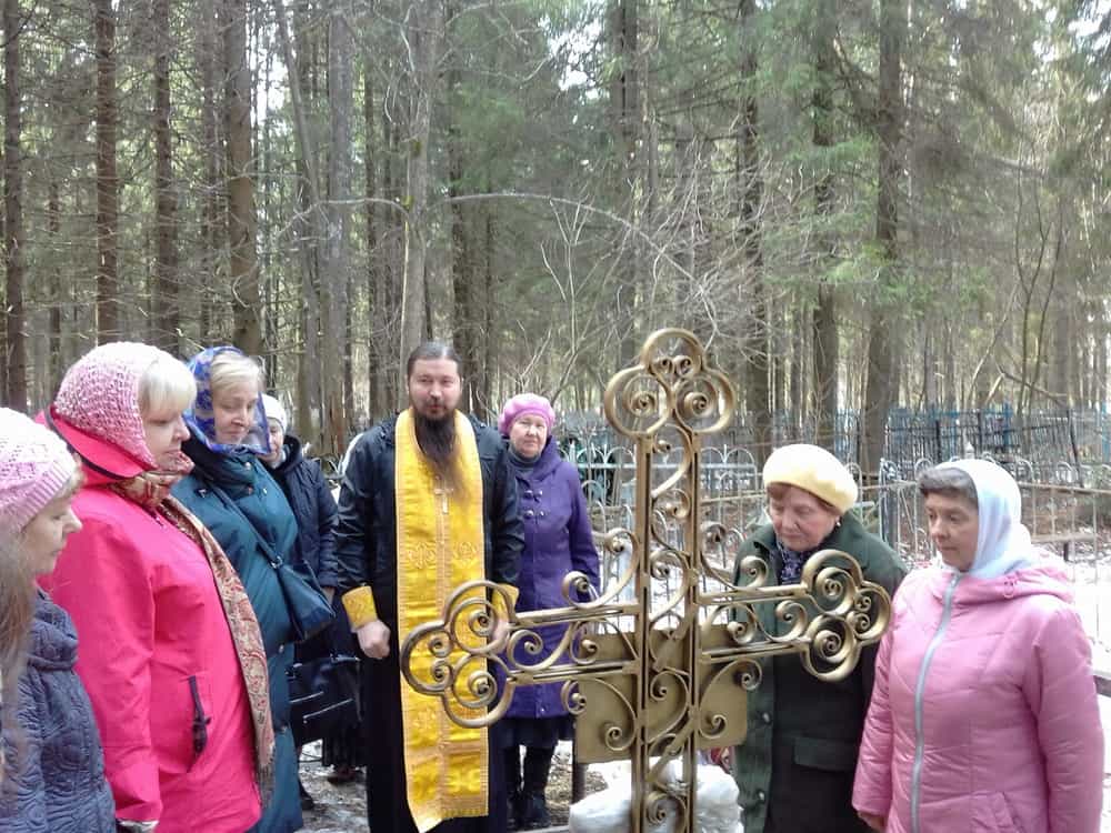 День рождения паломнической службы «Святки» в православный праздник Жен-Мироносиц