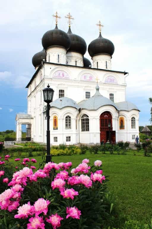 Митрополит Марк вручил Архиерейскую грамоту врио губернатора Кировской области Игорю Васильеву