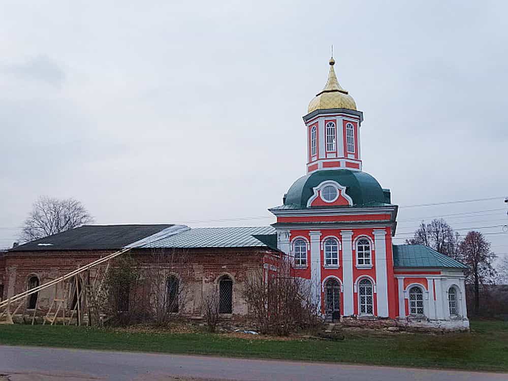 В праздник Вознесения Господня благочинный Кукарского благочиния протоиерей Михаил Ковальский совершил богослужение в Вознесенской церкви села Ильинск