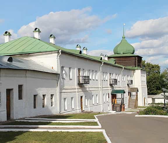 Выпускники Вятского Духовного училища защитили свои дипломные работы