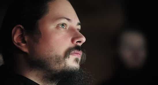 Иеромонах Фотий исполнит в Кирове песни военных лет