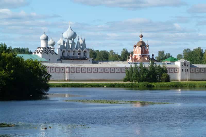 Паломническая служба «Святки» приглашает познакомиться со святыни Псковской Земли